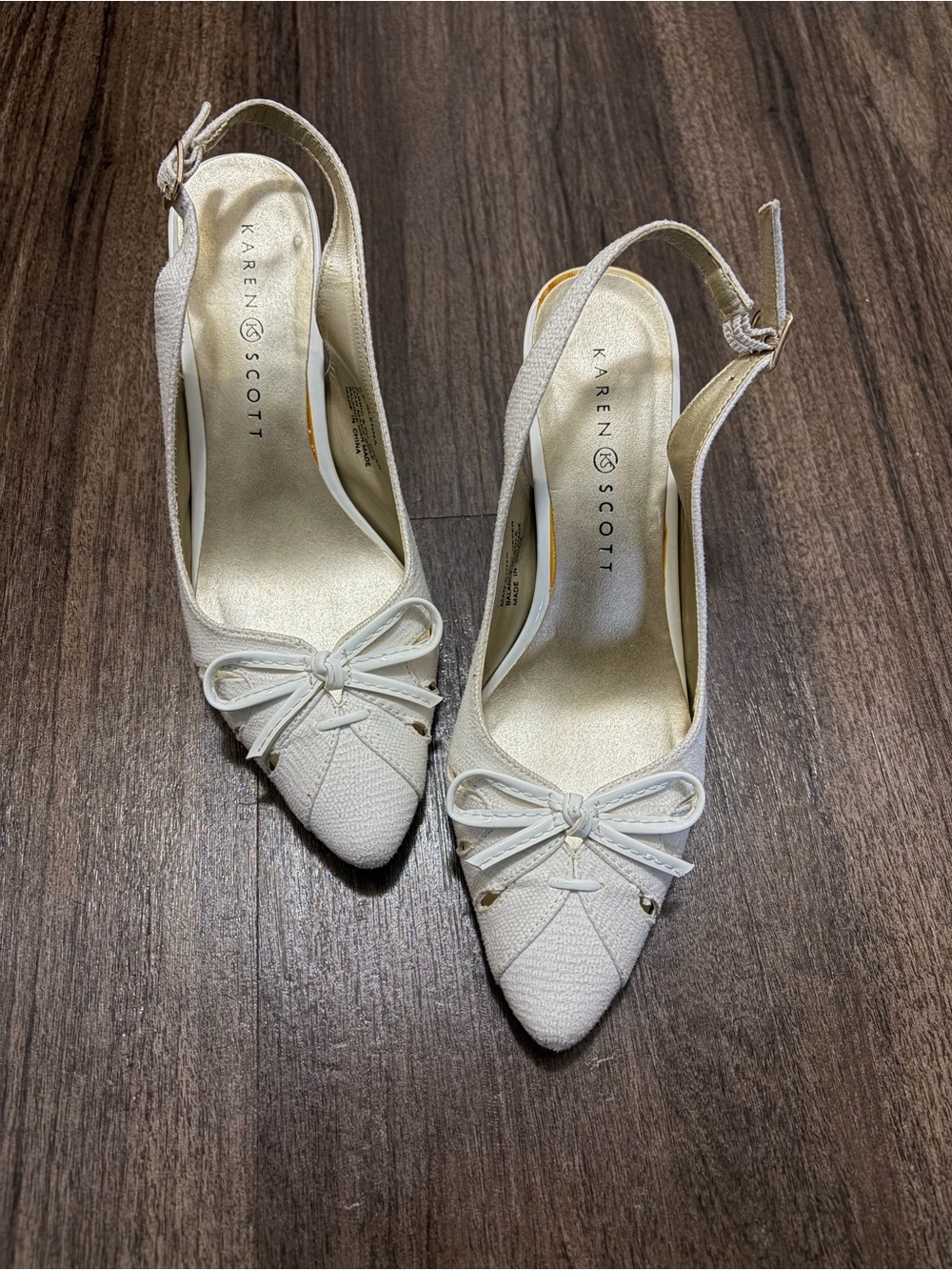 Size 6 Karen Scott